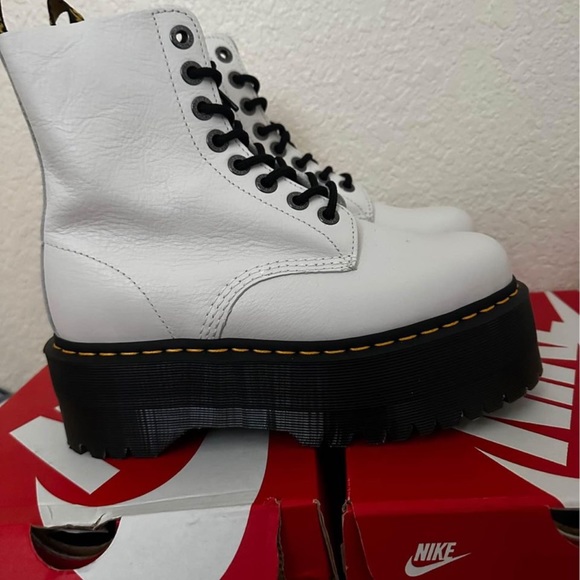 Doc Martens White Platform Pascal Max - Picture 4 of 5